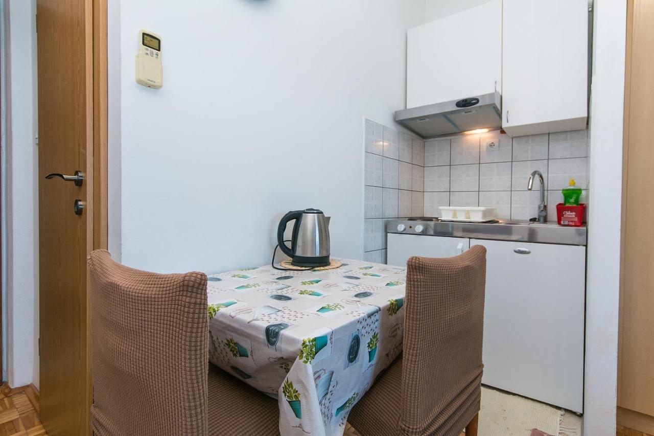 Apartments by the sea Brist, Makarska - 15714 Podaca Exteriör bild