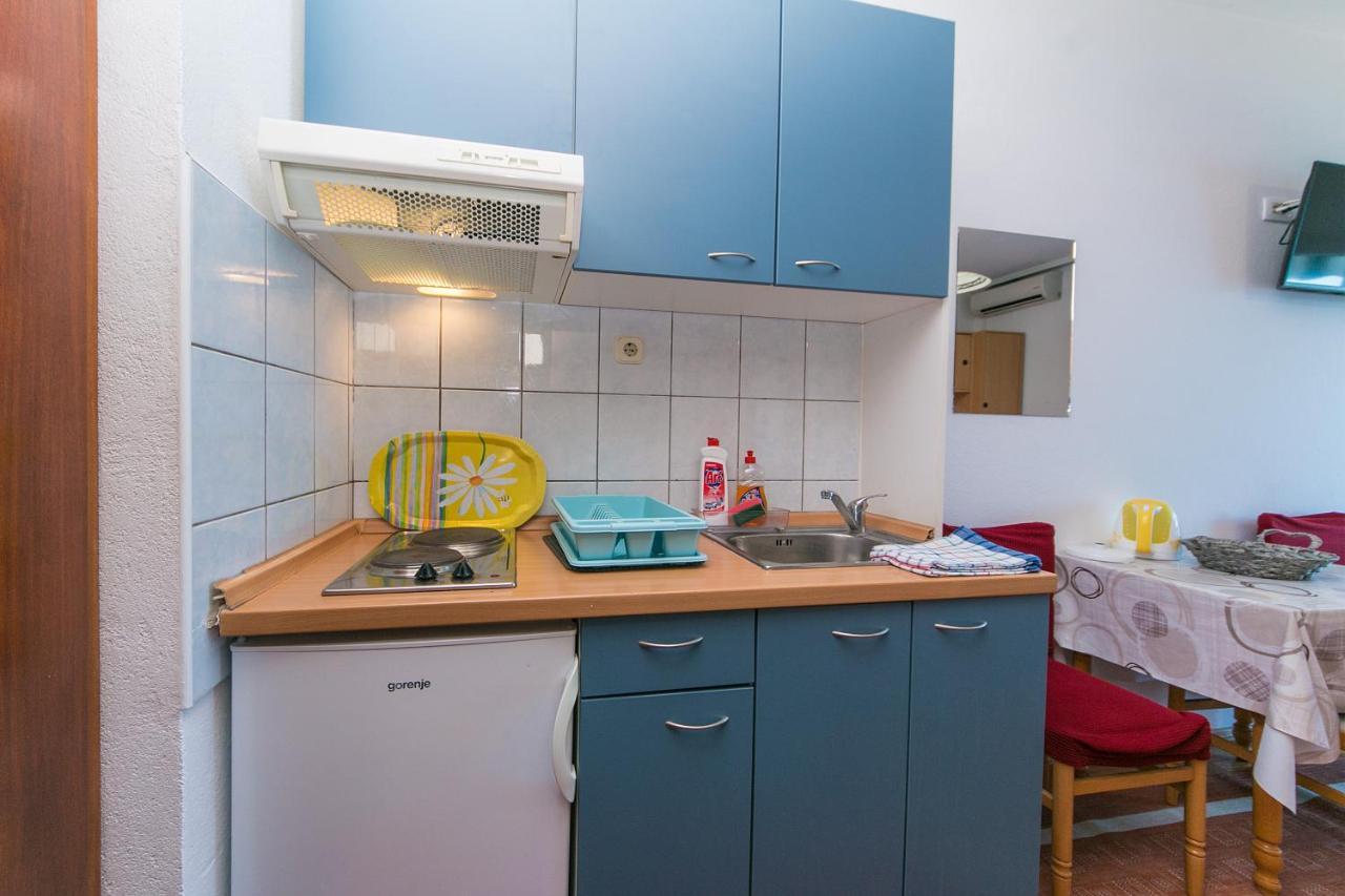 Apartments by the sea Brist, Makarska - 15714 Podaca Exteriör bild