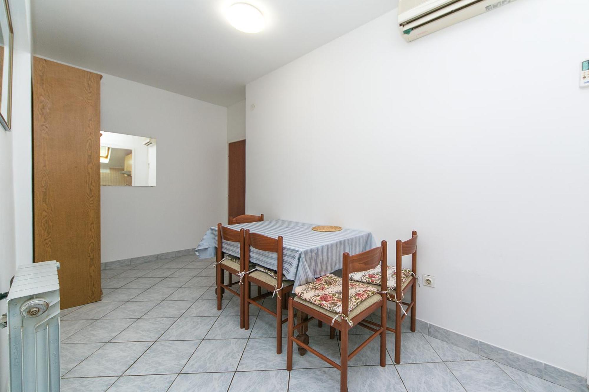 Apartments by the sea Brist, Makarska - 15714 Podaca Rum bild
