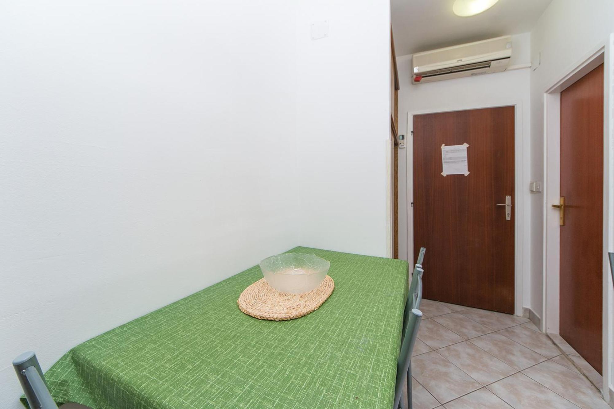 Apartments by the sea Brist, Makarska - 15714 Podaca Rum bild